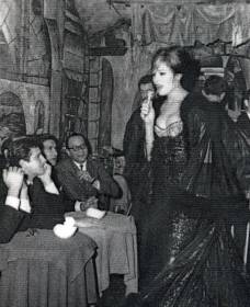 PEKI CANTANDO EN �IL PIPISTRELLO� (Roma 1960)&nbsp;